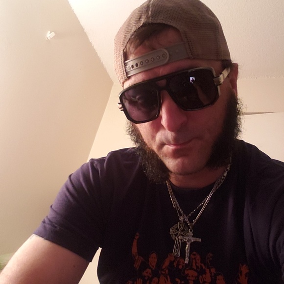 Meet your Posher, Ryan - Picture 3 of 4